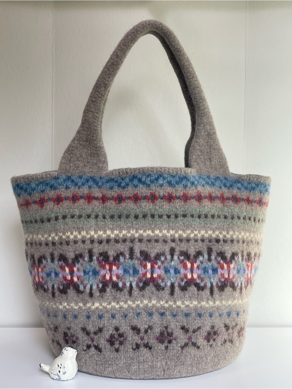 Rugby Ralph Lauren %100 Lamb Wool Classic Fair Isle Pattern Hand Knitted Bag - Picture 3 of 17